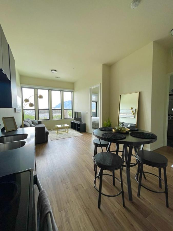 Colorado Springs Luxurious Unit With Mountain View Apartamento Exterior foto